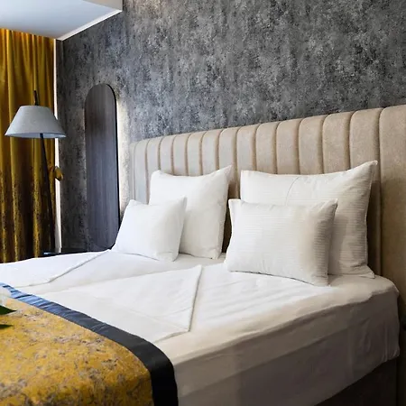 Ξενοδοχείο Pasha 4*