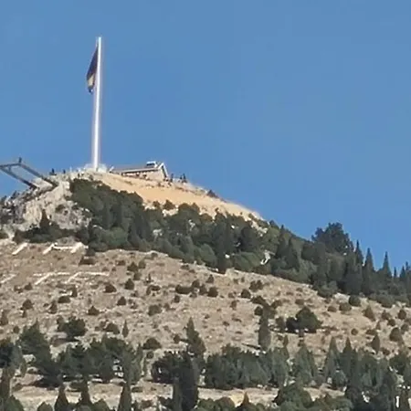 Pasha Μόσταρ